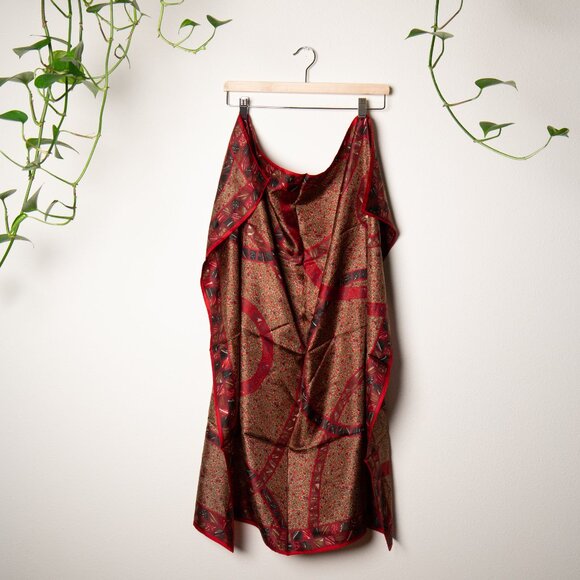 Large Scarf - Picture 6 of 6